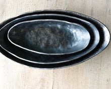 Load image into Gallery viewer, Nesting Oval Bowls